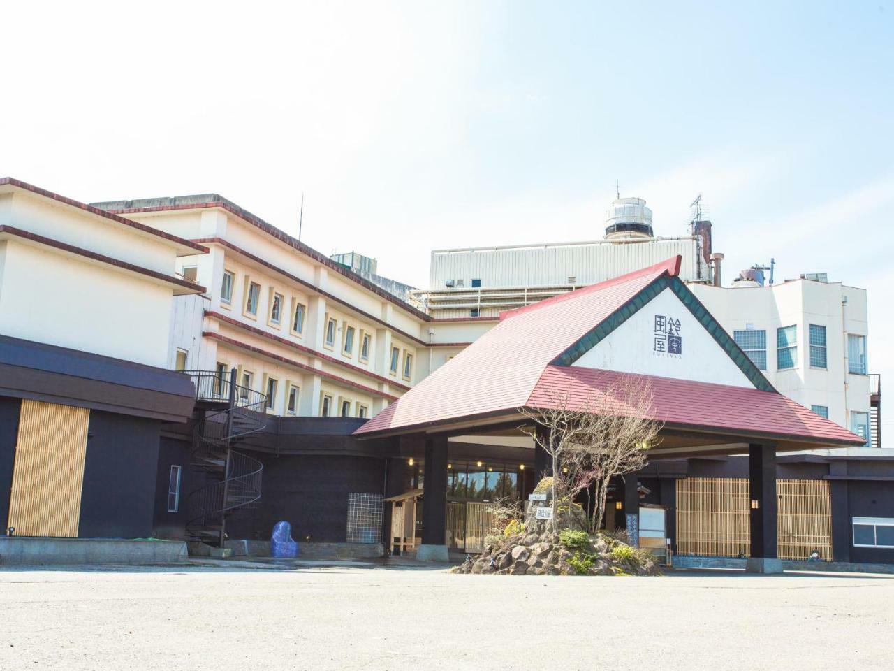 ホテル 月岡温泉　美の湯　風鈴屋 新潟市 エクステリア 写真